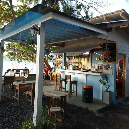 Think & Retro Cafe Lipa Noi Samui Hostel Ngoại thất bức ảnh