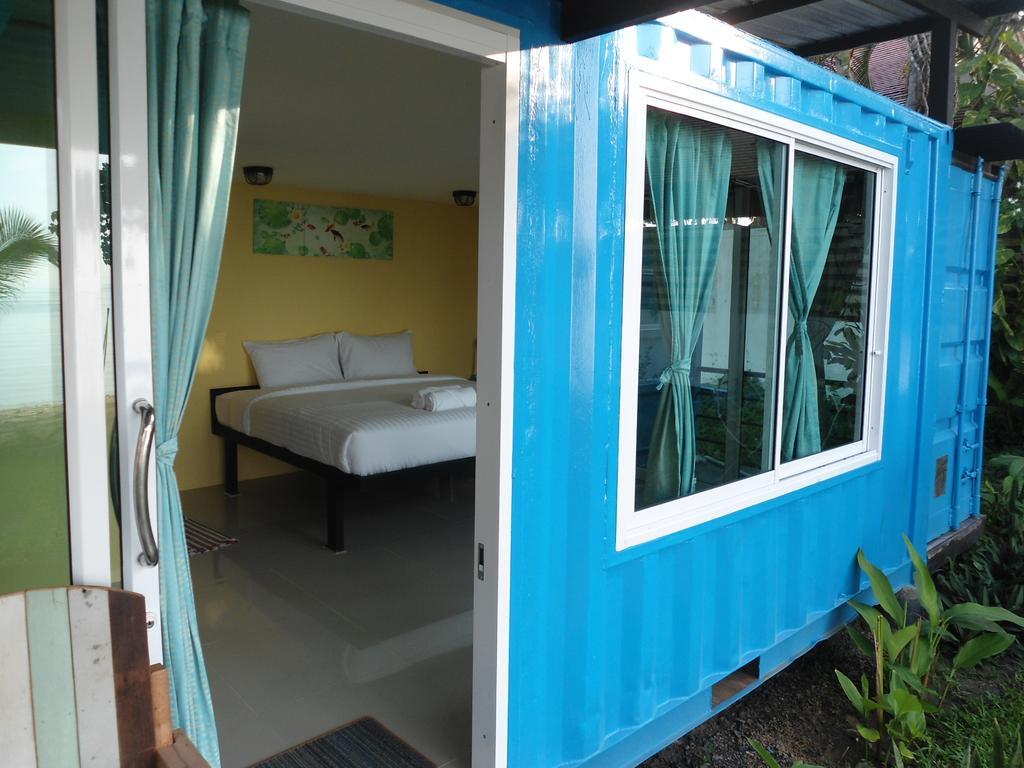 Think & Retro Cafe Lipa Noi Samui Hostel Ngoại thất bức ảnh