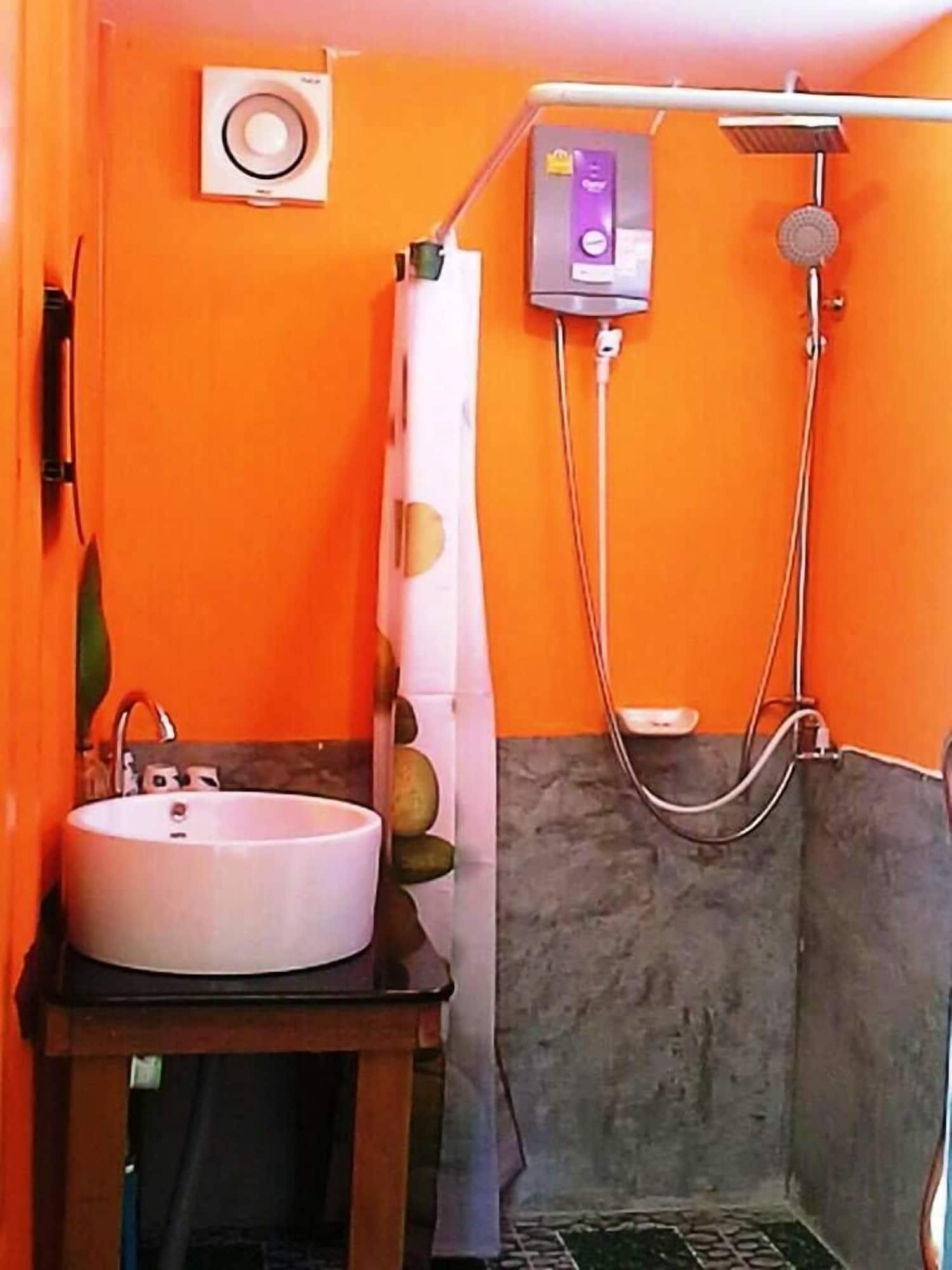 Think & Retro Cafe Lipa Noi Samui Hostel Ngoại thất bức ảnh
