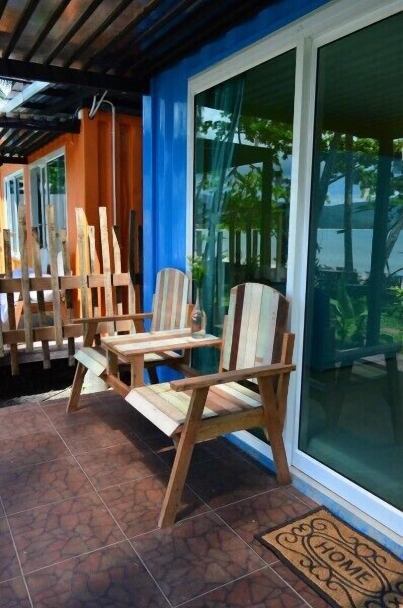 Think & Retro Cafe Lipa Noi Samui Hostel Ngoại thất bức ảnh