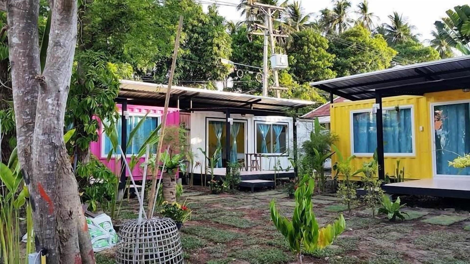 Think & Retro Cafe Lipa Noi Samui Hostel Ngoại thất bức ảnh