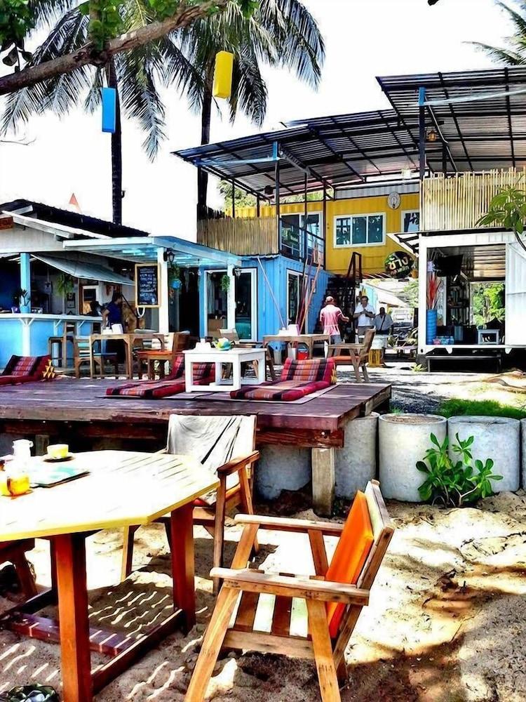Think & Retro Cafe Lipa Noi Samui Hostel Ngoại thất bức ảnh