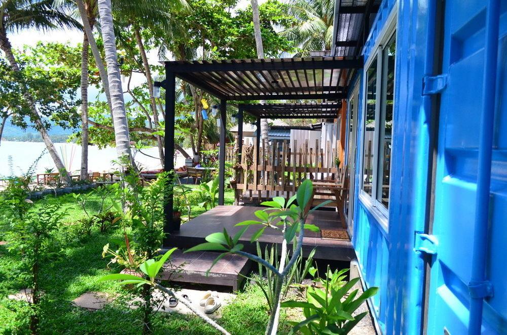Think & Retro Cafe Lipa Noi Samui Hostel Ngoại thất bức ảnh